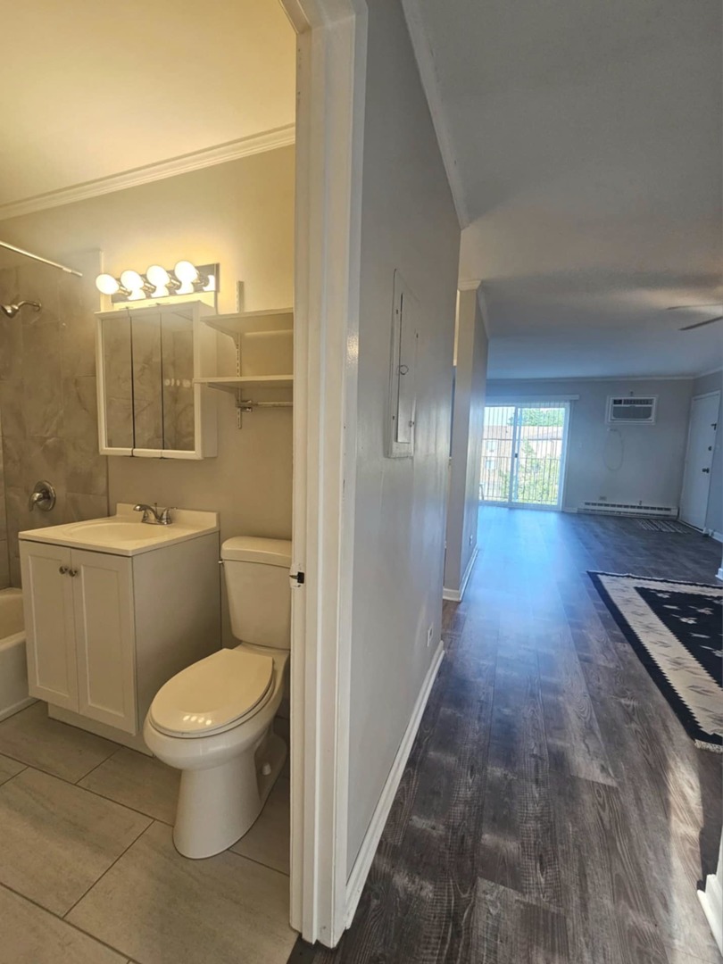 4208 Bonhill Drive #3f, Arlington Heights, IL 60004