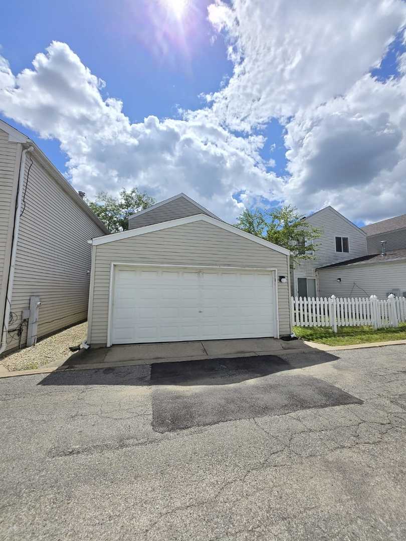 1101 Symphony Drive, Aurora, IL 60504