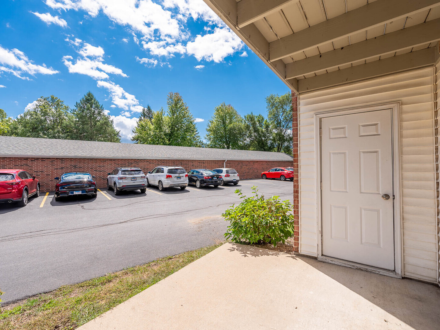 1347 Cunat Court #1A, Lake In The Hills, IL 60156