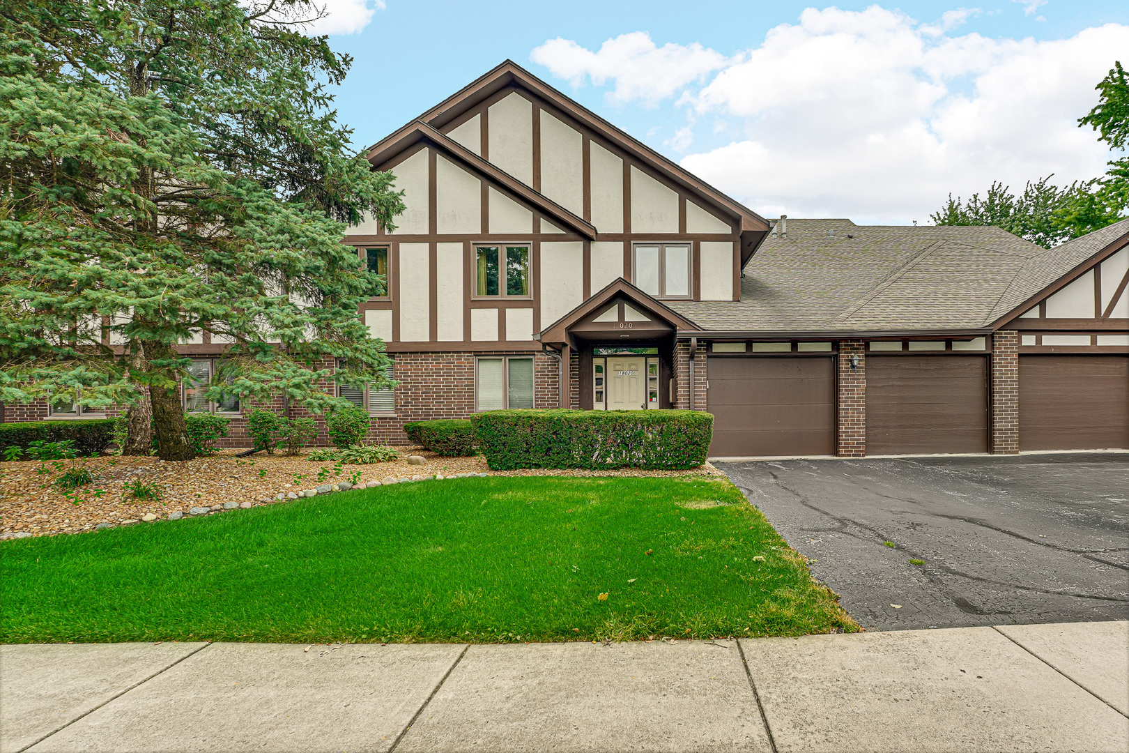 18020 66th Court #2N, Tinley Park, IL 60477