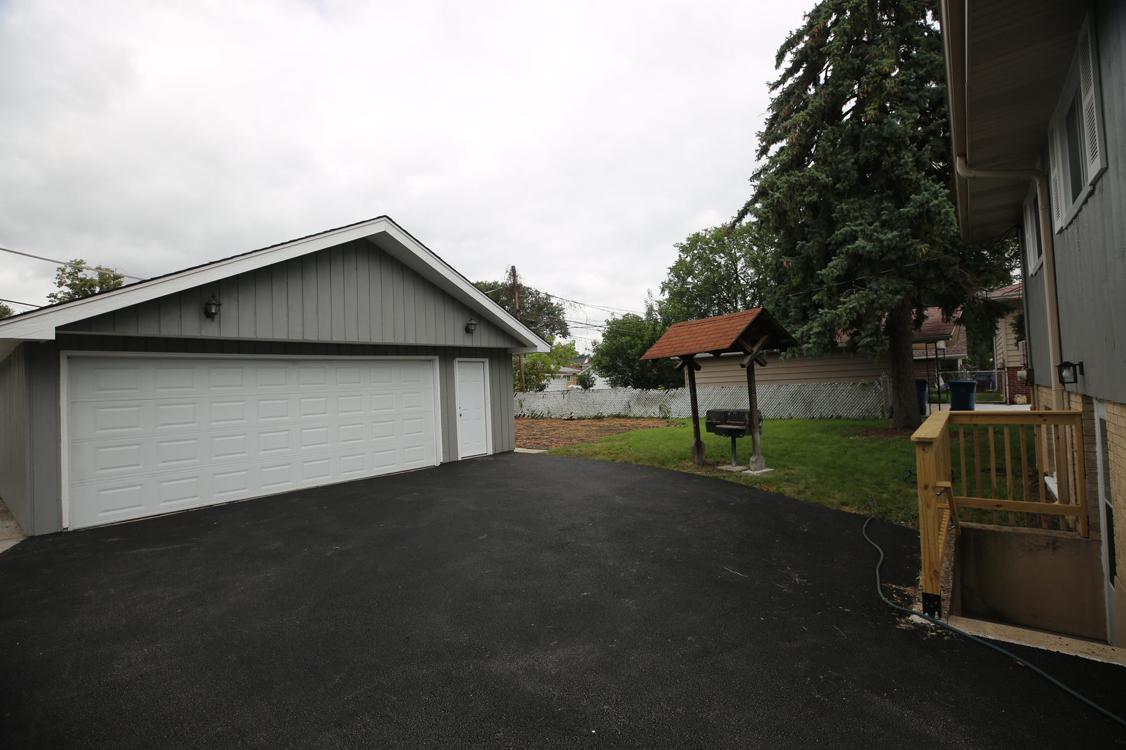 728 N Parker Street, Elmhurst, IL 60126