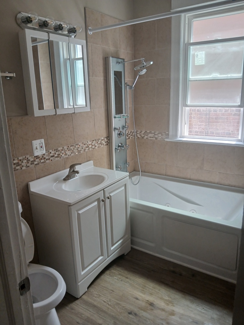 7219 S Evans Avenue #2, Chicago, IL 60619