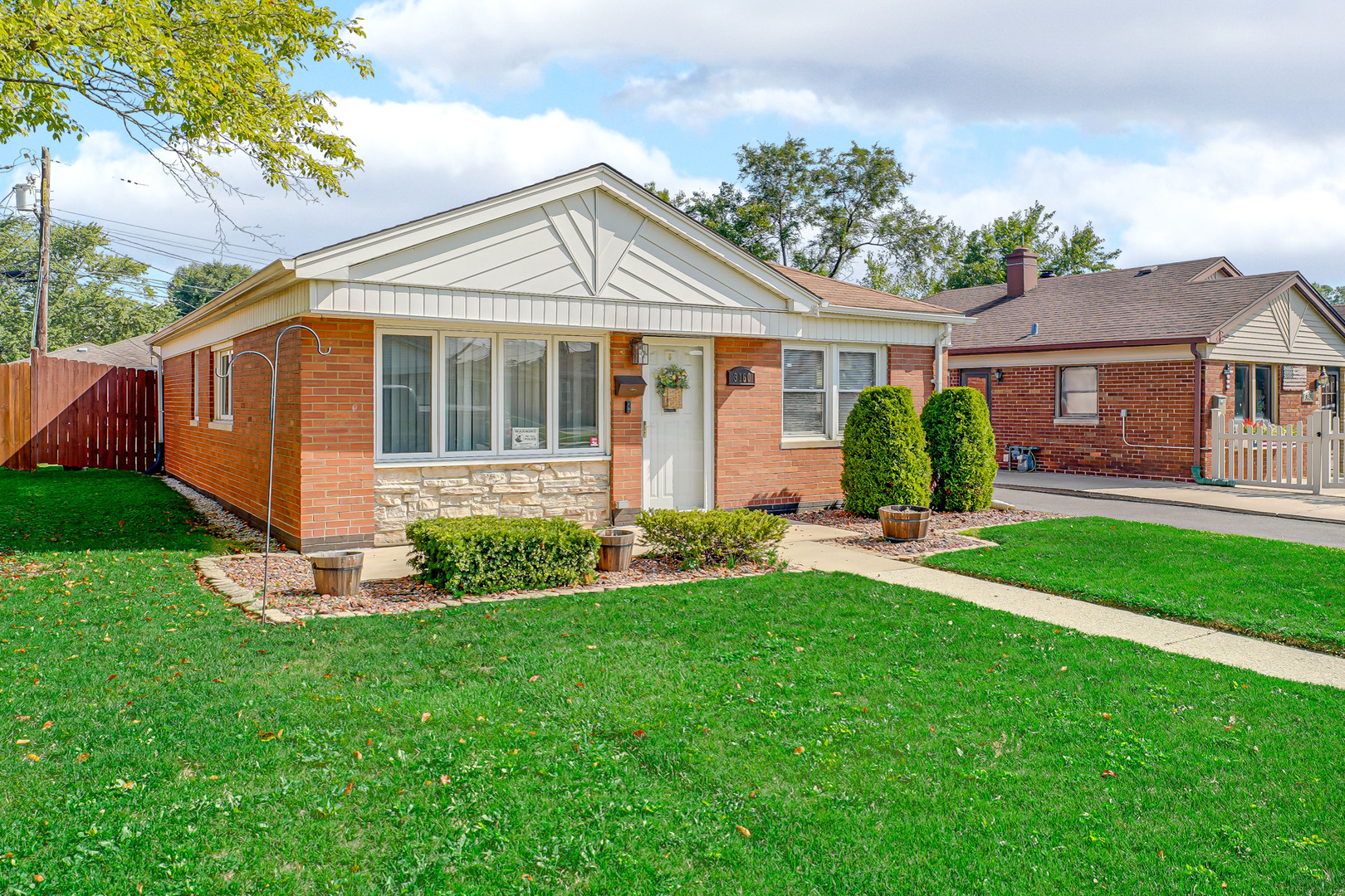 3160 W Park Lane Drive, Merrionette Park, IL 60803