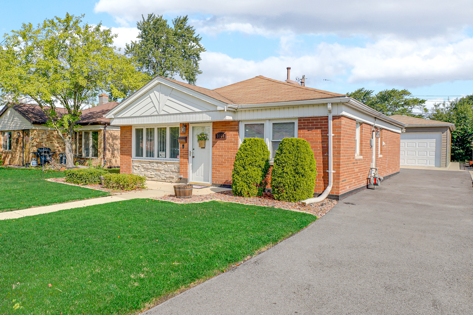 3160 W Park Lane Drive, Merrionette Park, IL 60803