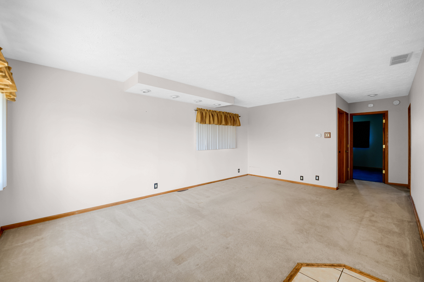 3160 W Park Lane Drive, Merrionette Park, IL 60803