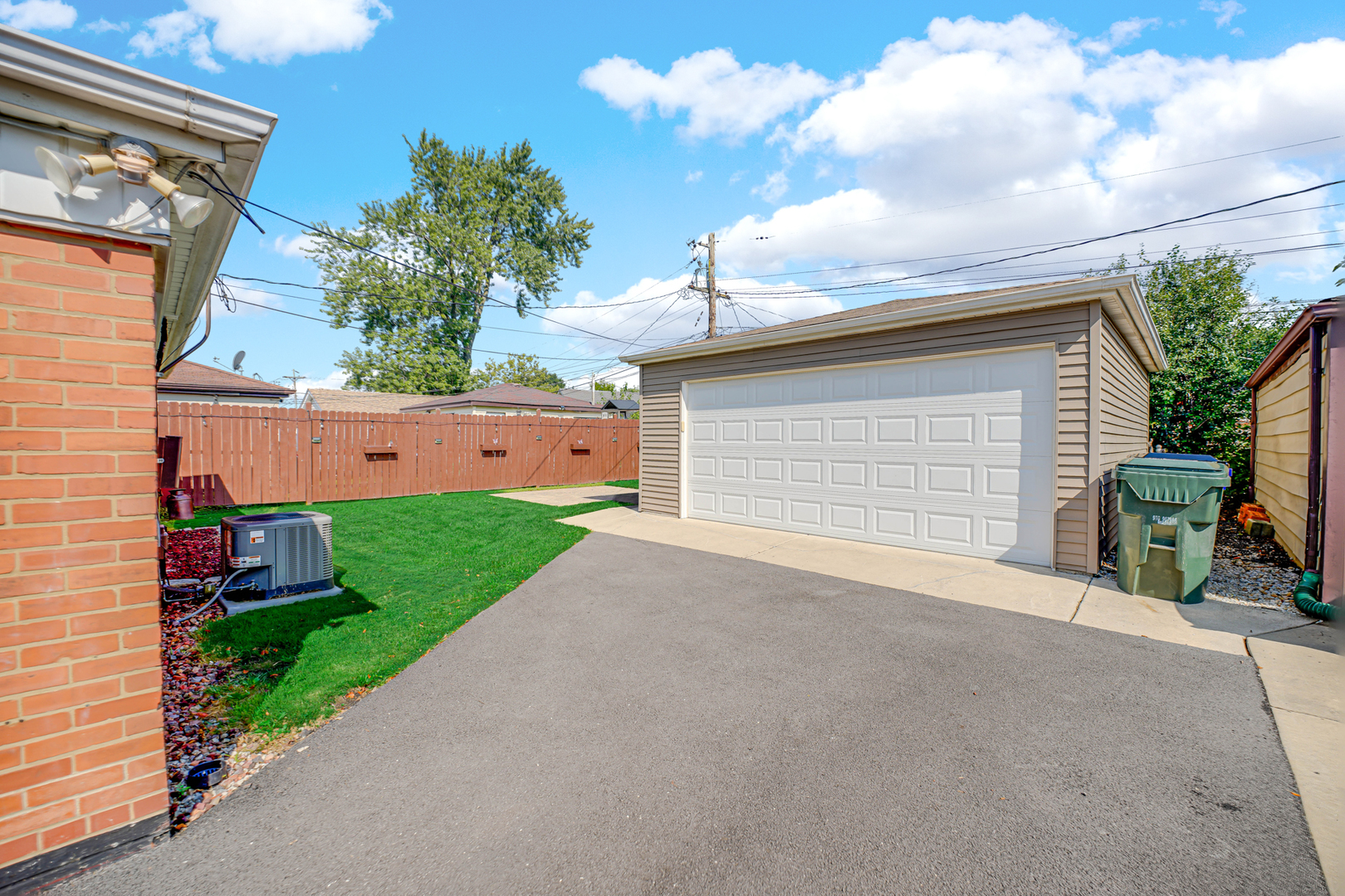 3160 W Park Lane Drive, Merrionette Park, IL 60803