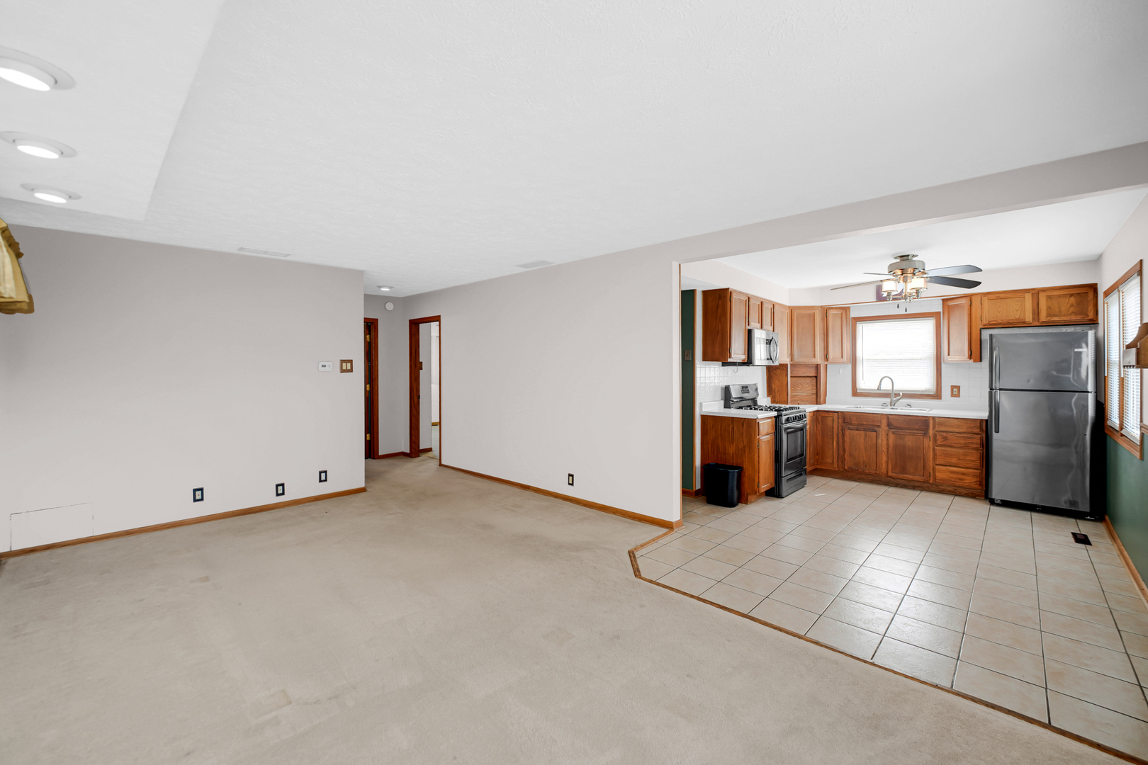 3160 W Park Lane Drive, Merrionette Park, IL 60803