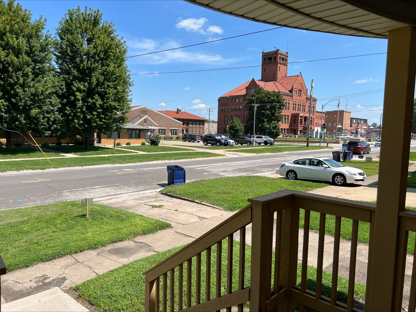 211 W Broadway, Monmouth, IL 61462