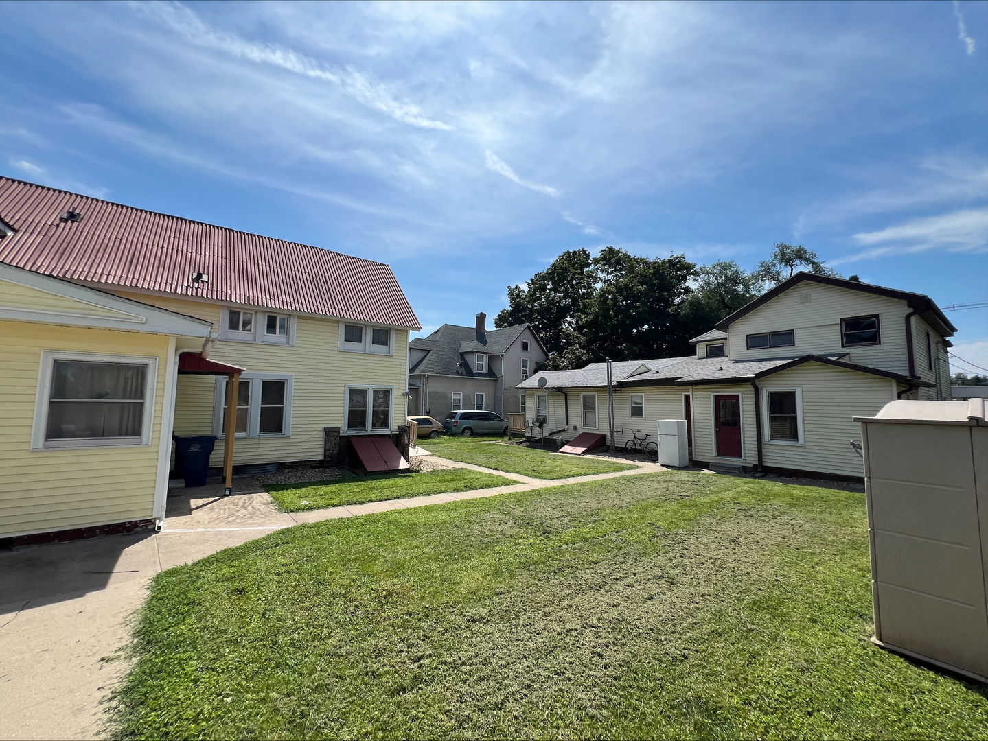 211 W Broadway, Monmouth, IL 61462