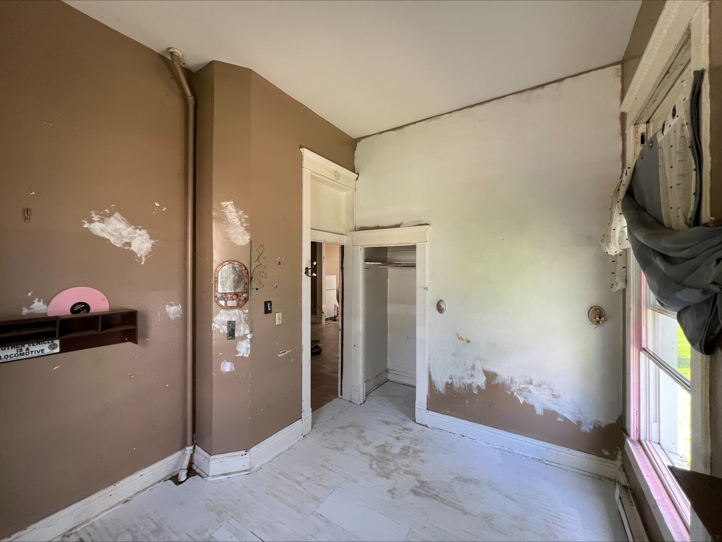 211 W Broadway, Monmouth, IL 61462