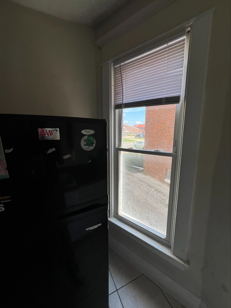 211 W Broadway, Monmouth, IL 61462