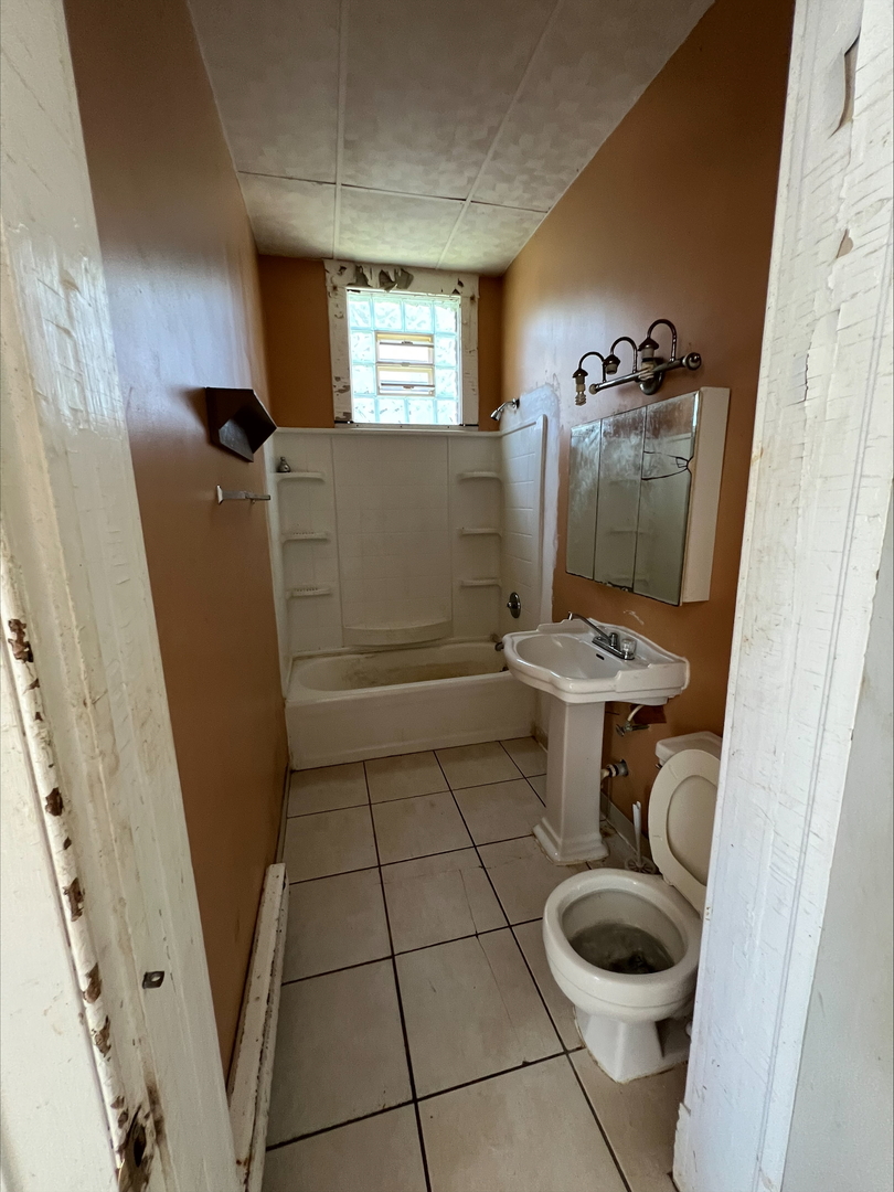 211 W Broadway, Monmouth, IL 61462