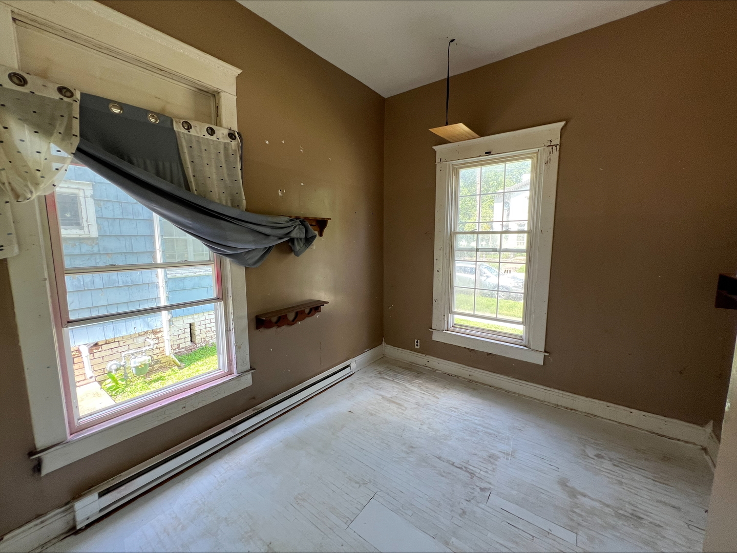 211 W Broadway, Monmouth, IL 61462