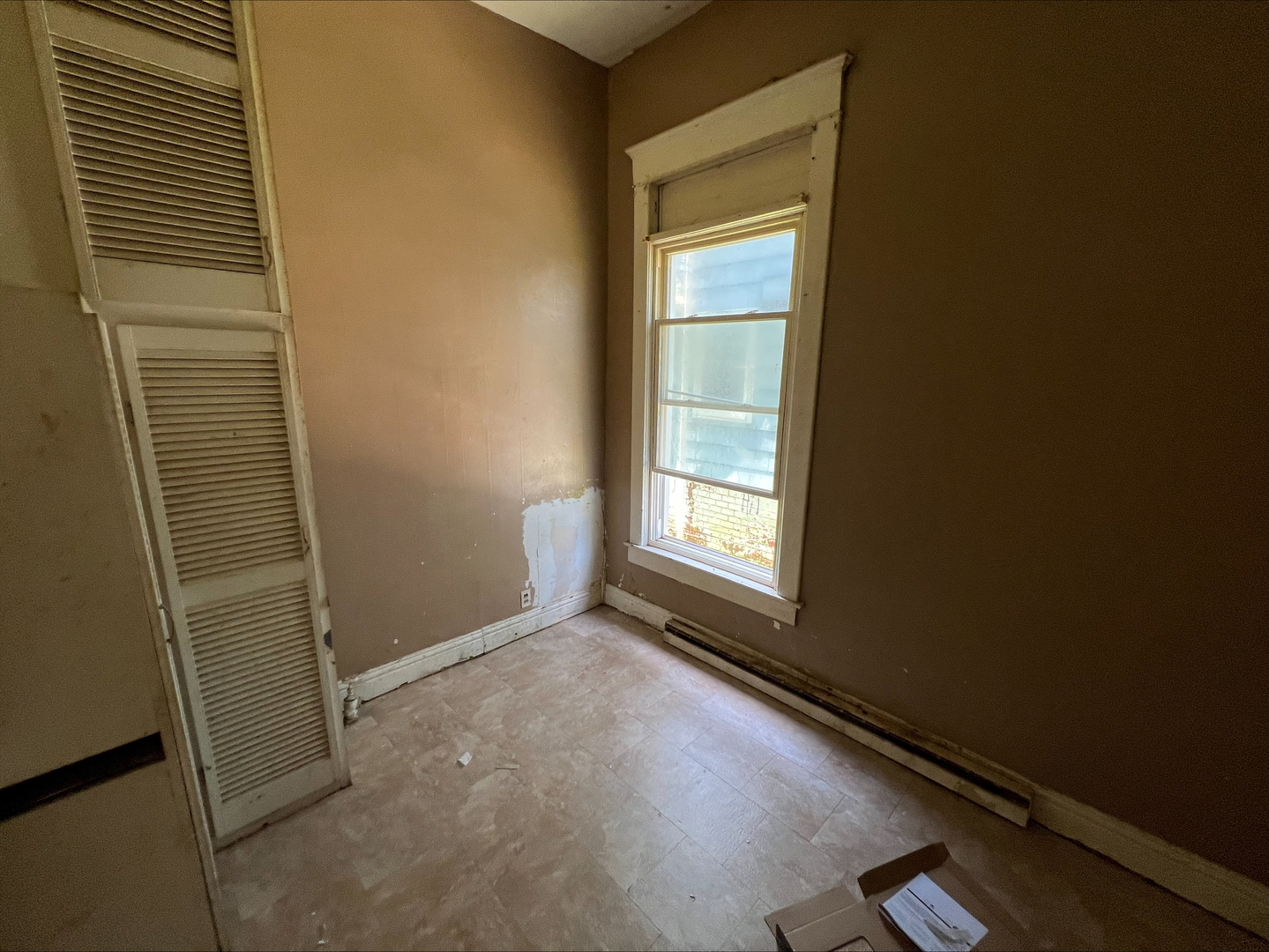 211 W Broadway, Monmouth, IL 61462