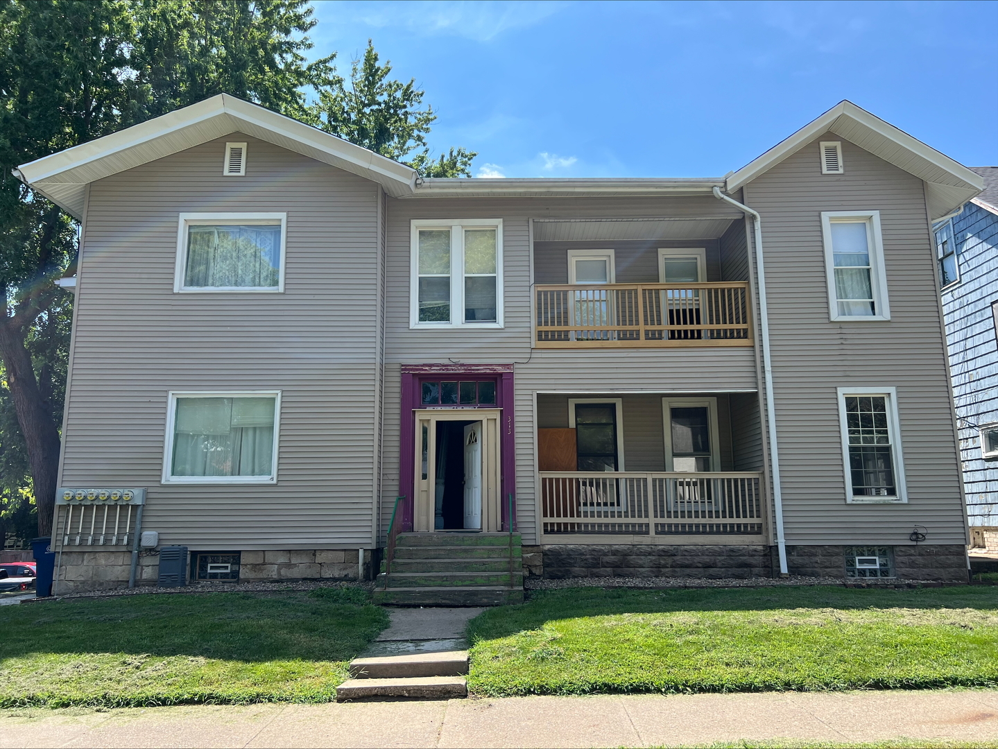 211 W Broadway, Monmouth, IL 61462