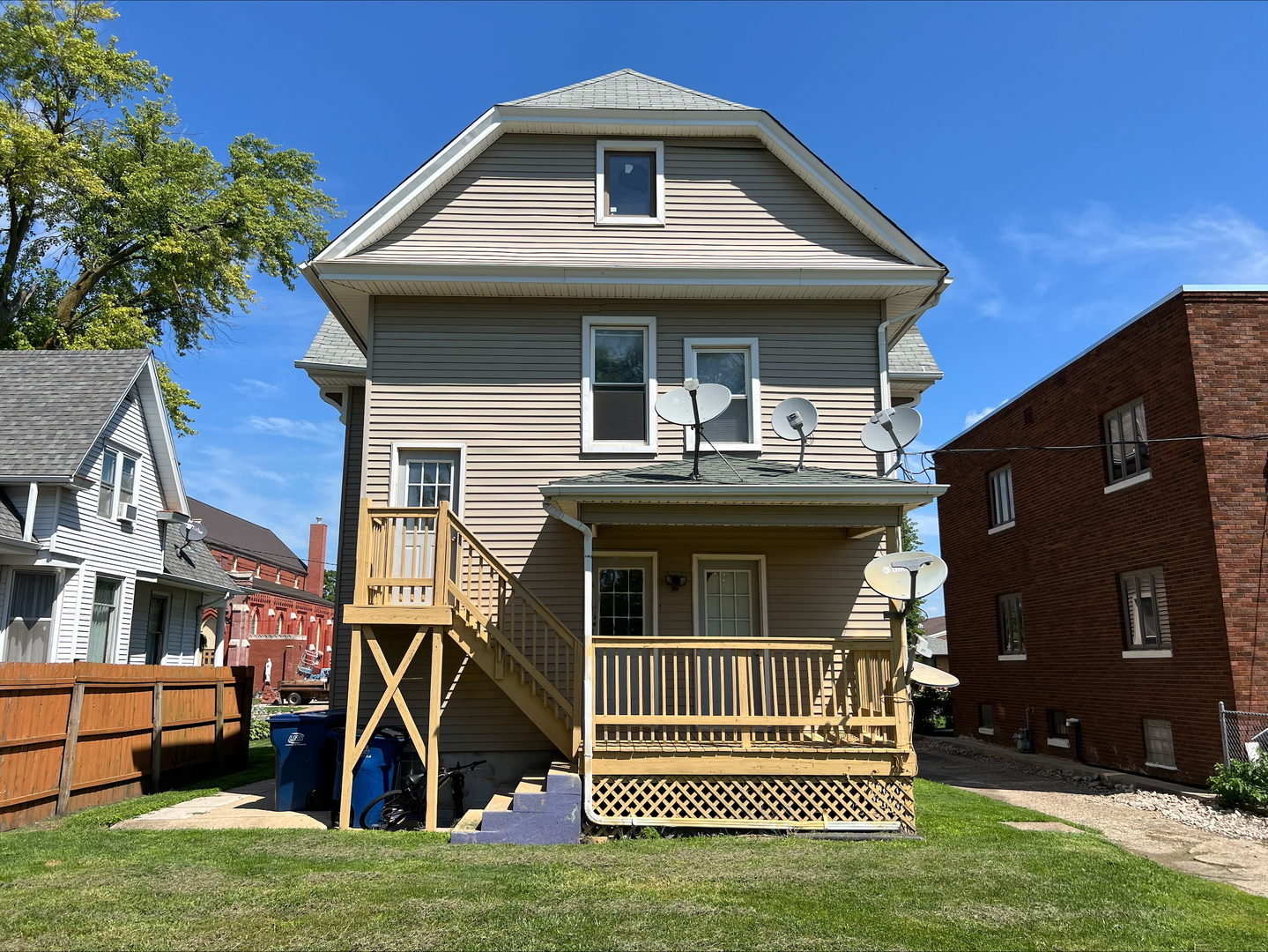 211 W Broadway, Monmouth, IL 61462