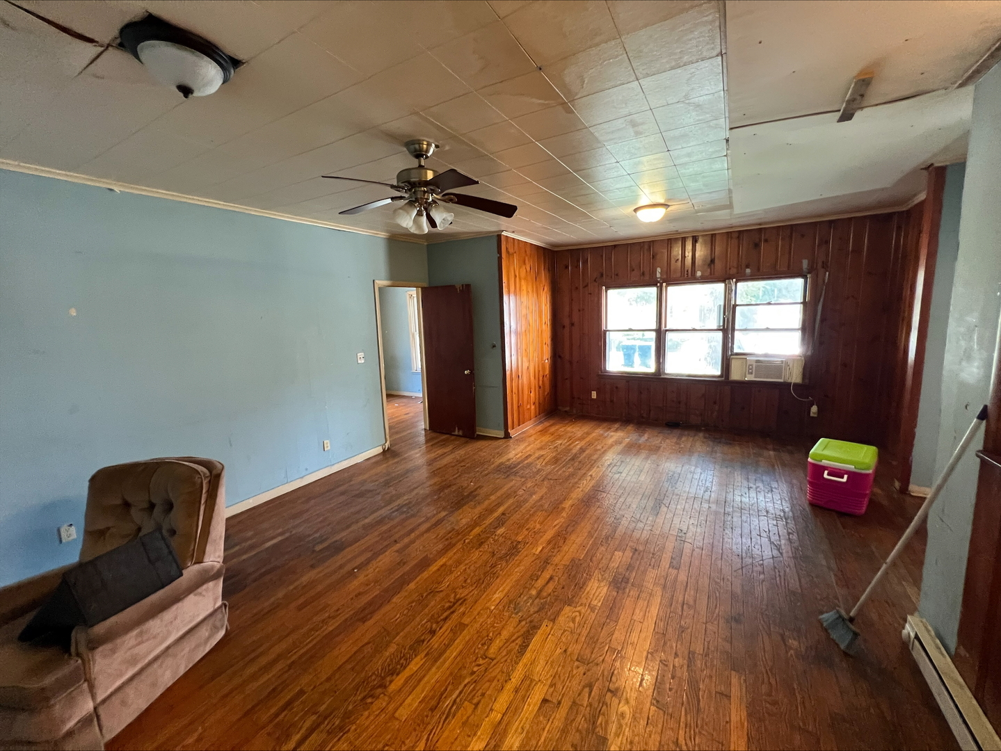 211 W Broadway, Monmouth, IL 61462