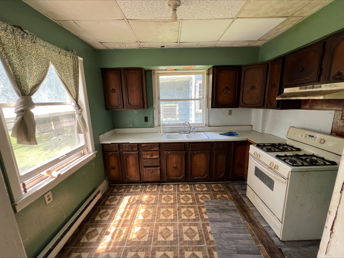 211 W Broadway, Monmouth, IL 61462
