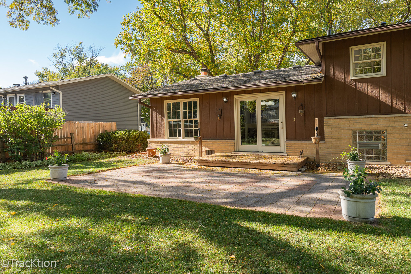 6937 Parkview Drive, Downers Grove, IL 60516