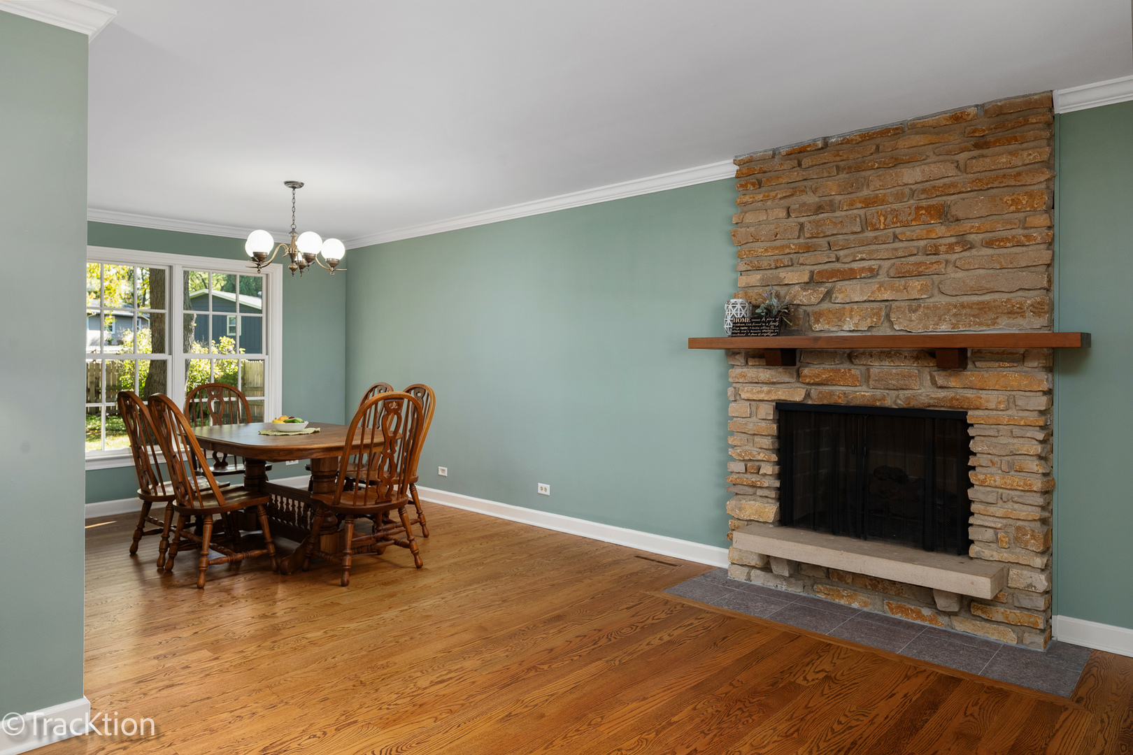 6937 Parkview Drive, Downers Grove, IL 60516