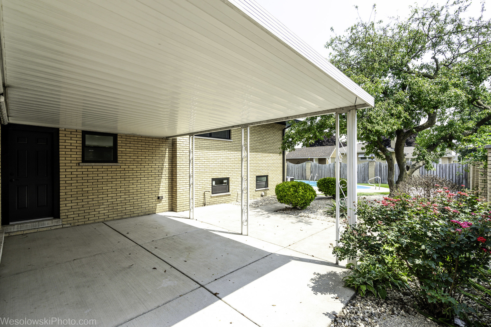 9825 S Kilbourn Avenue, Oak Lawn, IL 60453