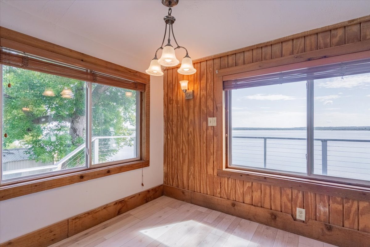 16032 N Portage Street, Chillicothe, IL 61523