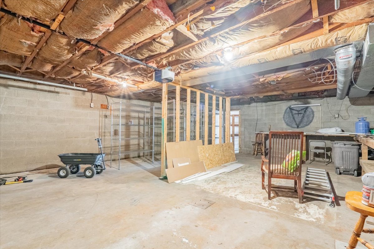 16032 N Portage Street, Chillicothe, IL 61523