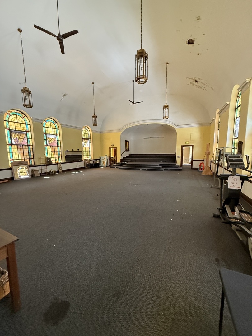 10324 S Avenue J, Chicago, IL 60617