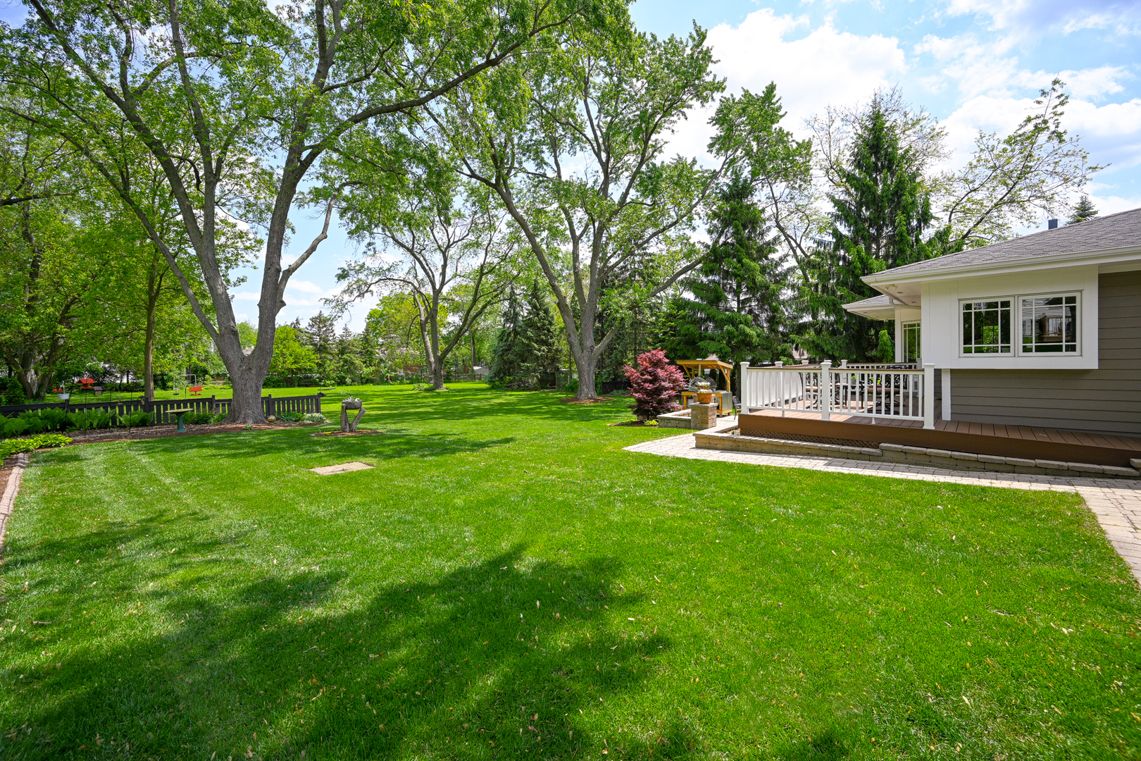 33 Sunset Avenue, Glen Ellyn, IL 60137