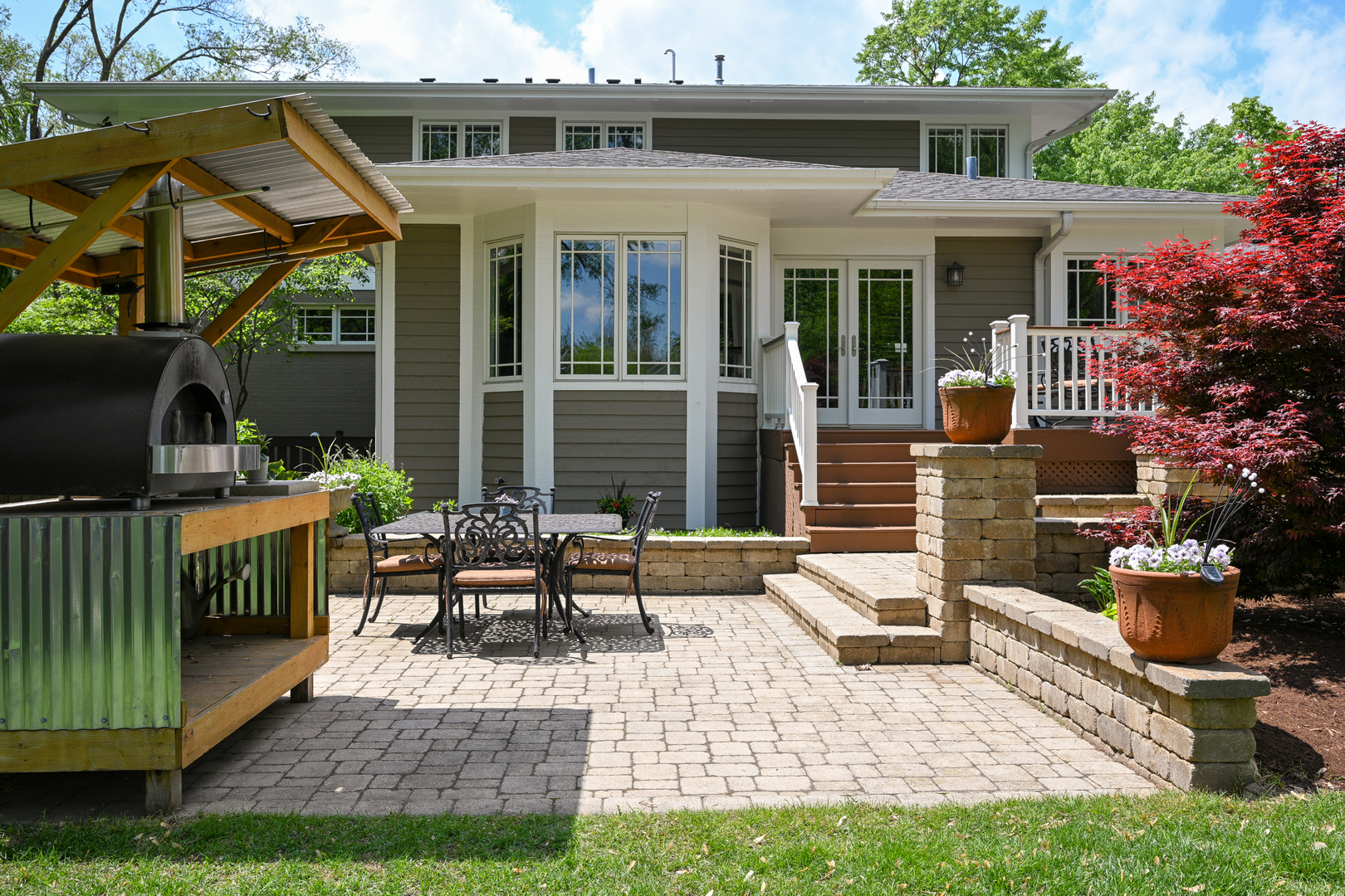 33 Sunset Avenue, Glen Ellyn, IL 60137
