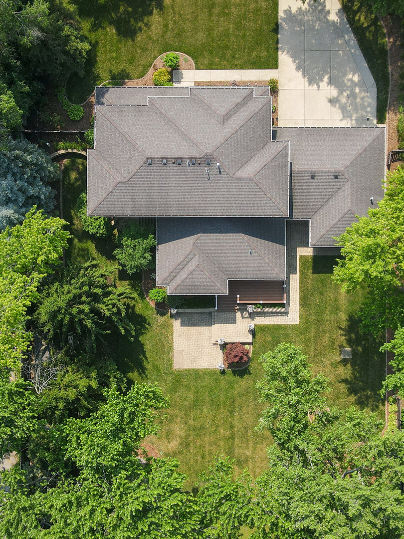 33 Sunset Avenue, Glen Ellyn, IL 60137