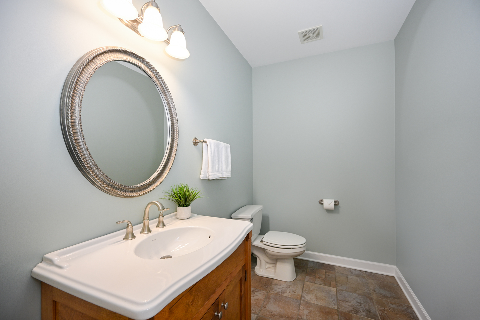 33 Sunset Avenue, Glen Ellyn, IL 60137