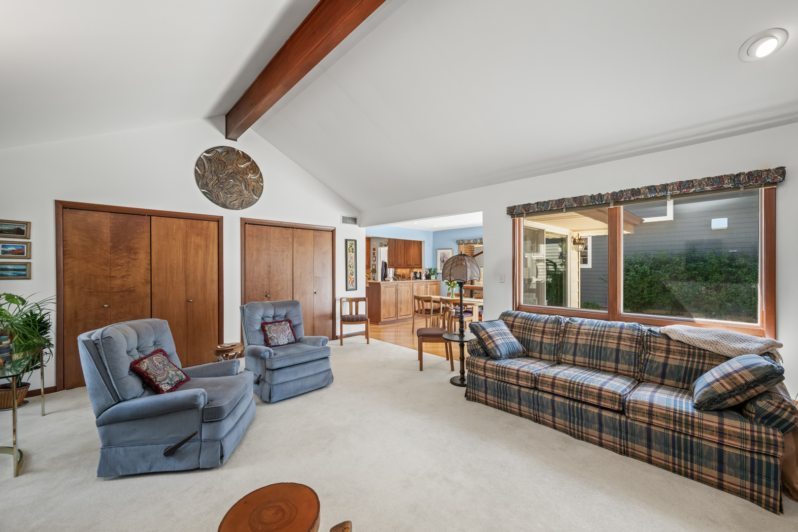 1136 N Walnut Avenue, Arlington Heights, IL 60004