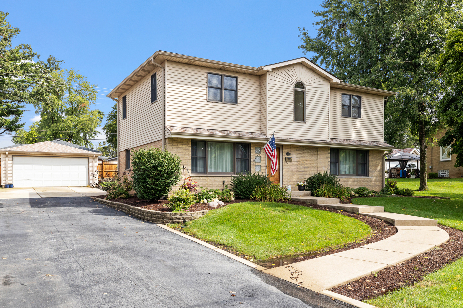 7112 W 114th Place, Worth, IL 60482