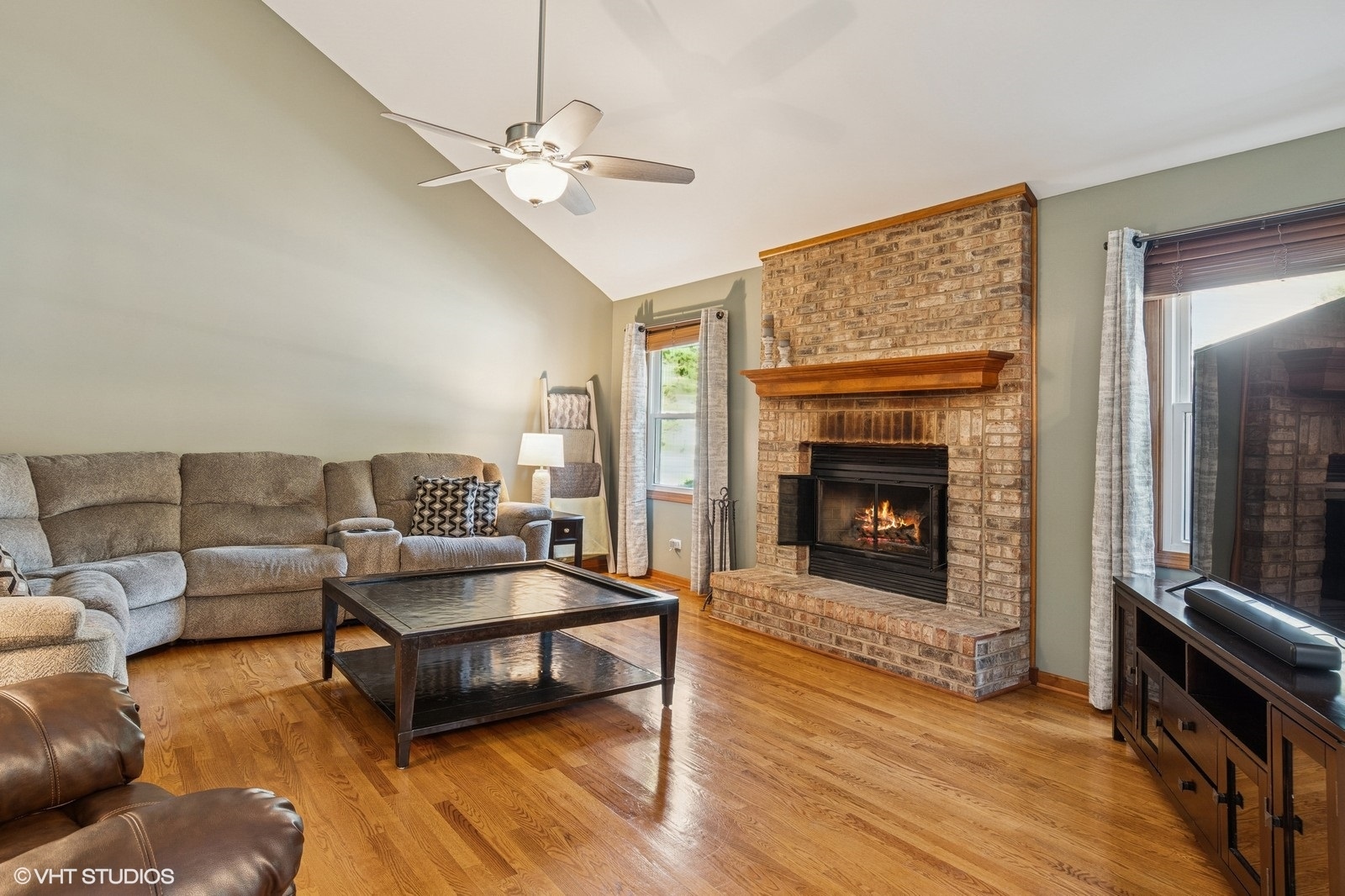 2020 Saint Andrews Drive, Plainfield, IL 60586