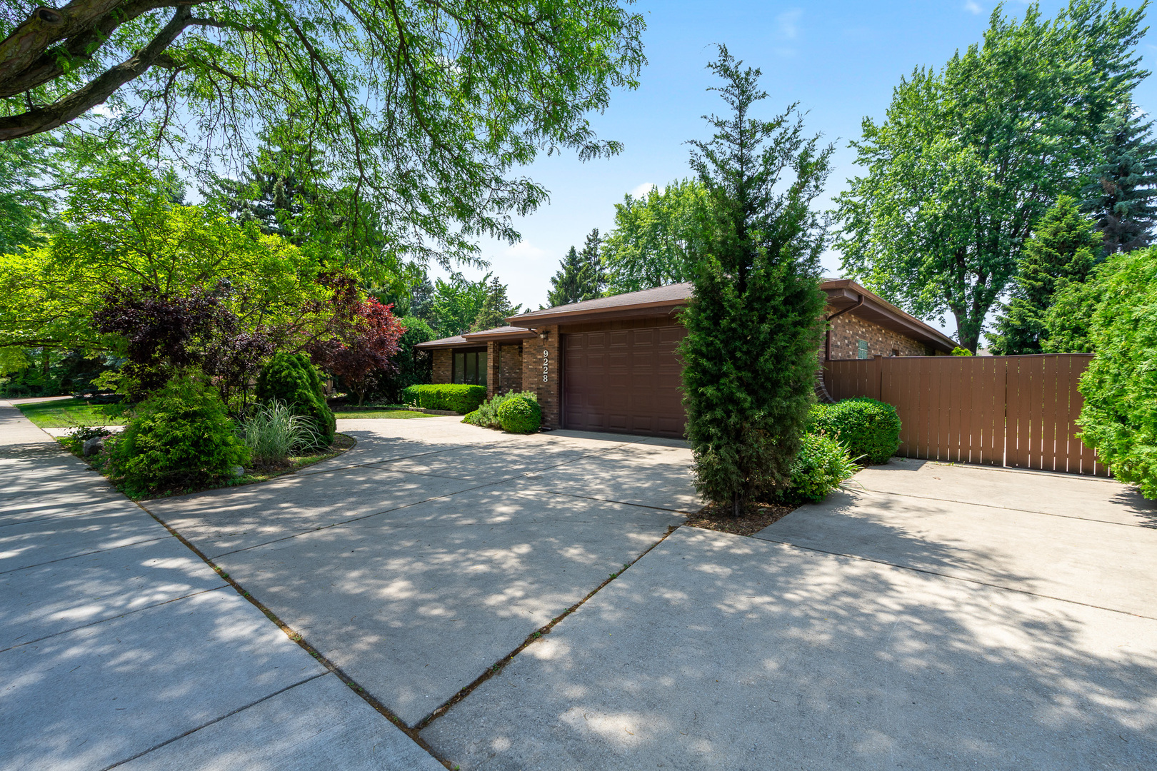 9228 Ridgeland Avenue, Oak Lawn, IL 60453