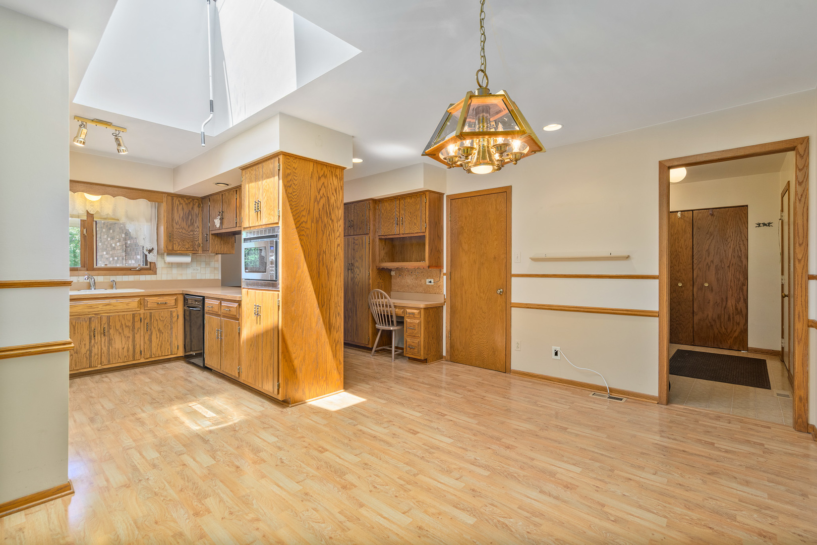 9228 Ridgeland Avenue, Oak Lawn, IL 60453