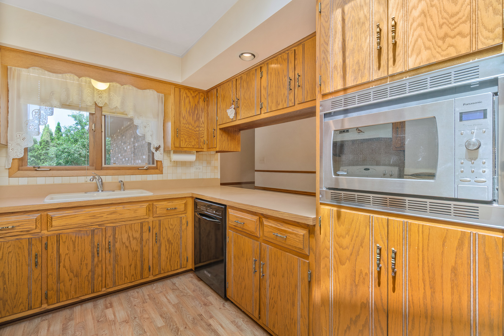 9228 Ridgeland Avenue, Oak Lawn, IL 60453