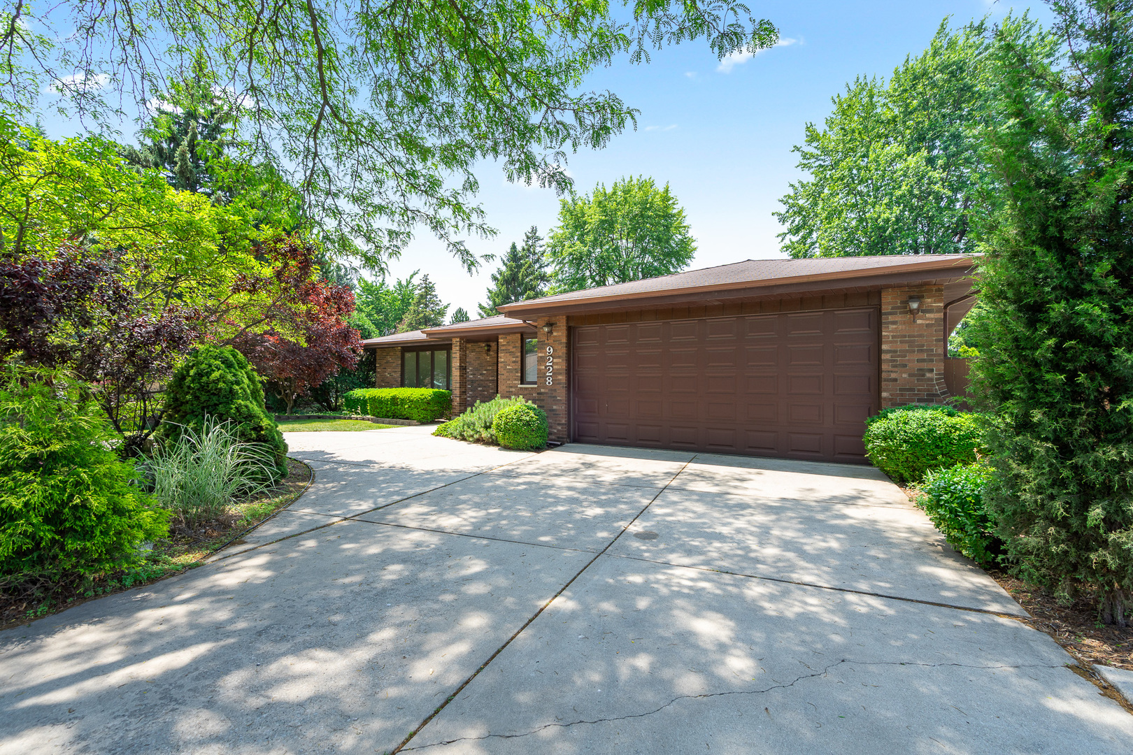 9228 Ridgeland Avenue, Oak Lawn, IL 60453