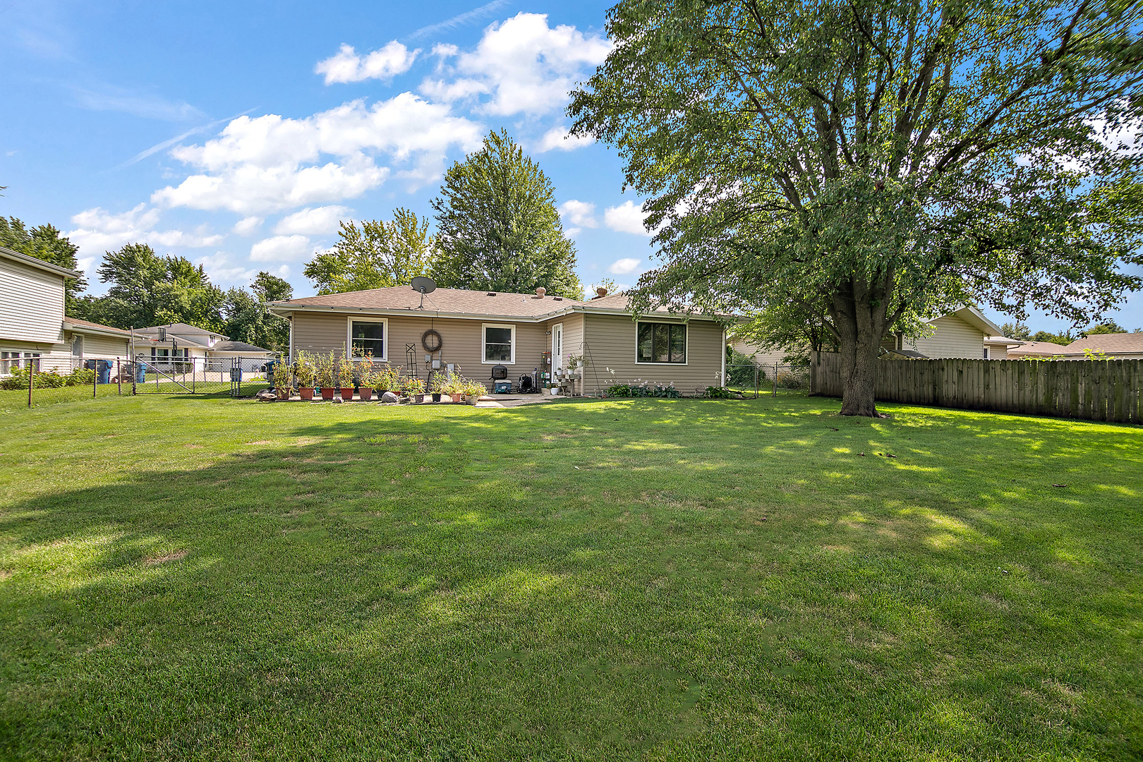 14 Kim Drive, Bourbonnais, IL 60914