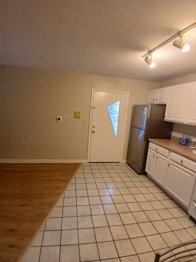 6341 W Belmont Avenue #2F, Chicago, IL 60634