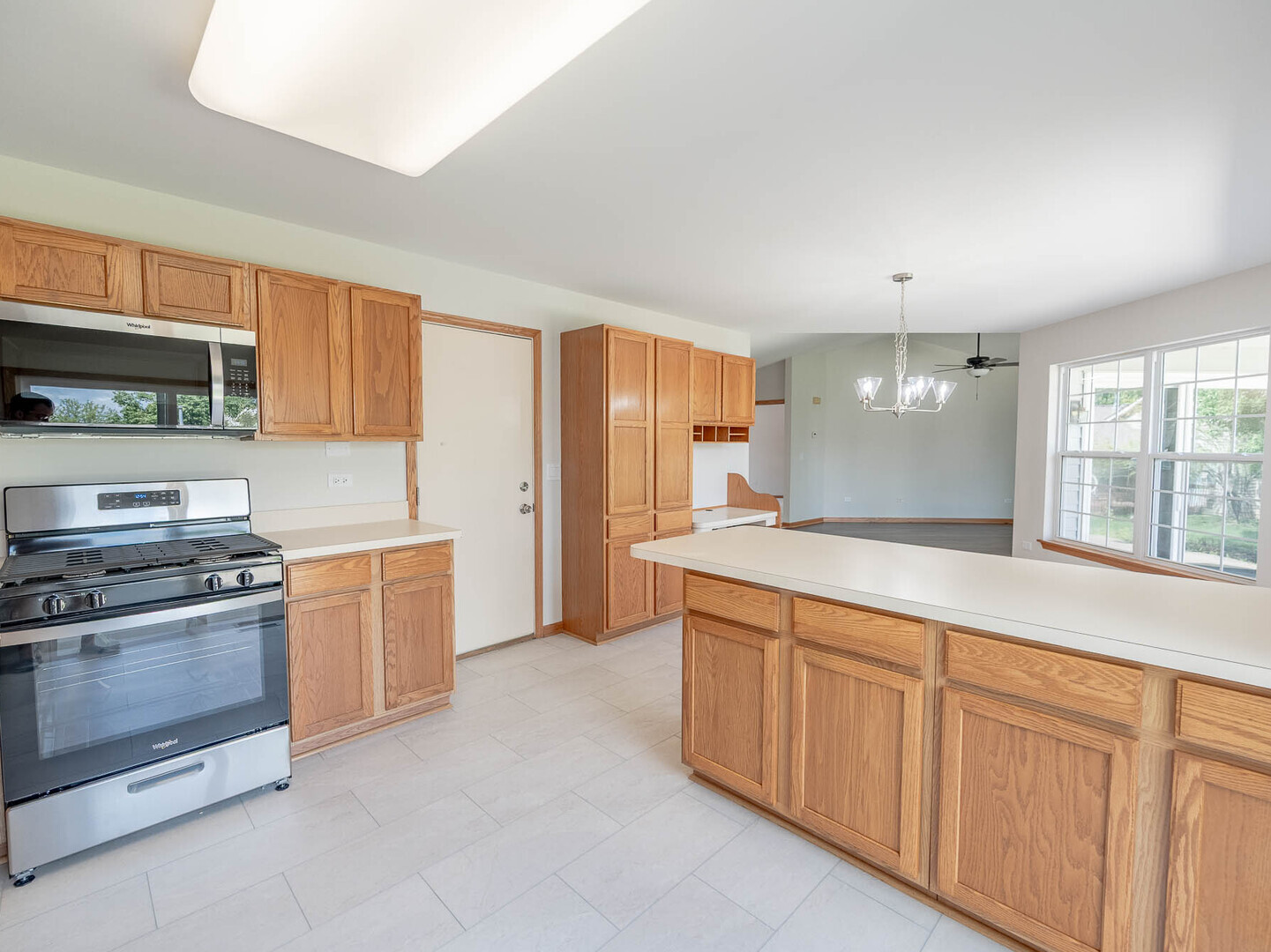 21351 Silktree Circle, Plainfield, IL 60544