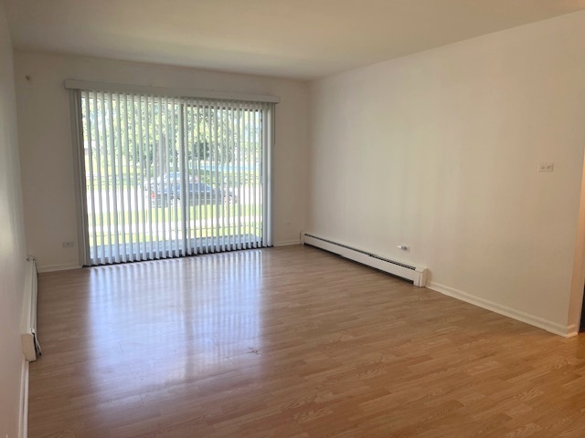 5733 W 103rd Street #1W, Oak Lawn, IL 60453