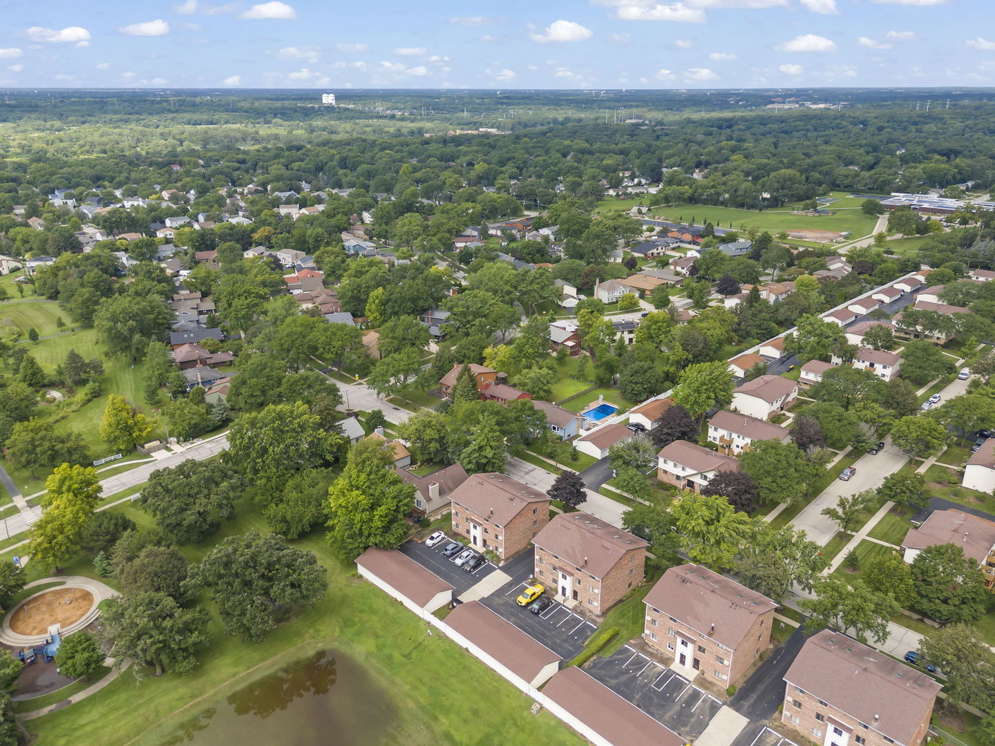 2713 Northcreek Drive #2206, Woodridge, IL 60517
