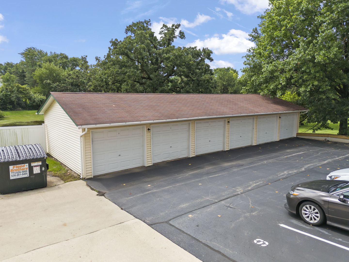 2713 Northcreek Drive #2206, Woodridge, IL 60517