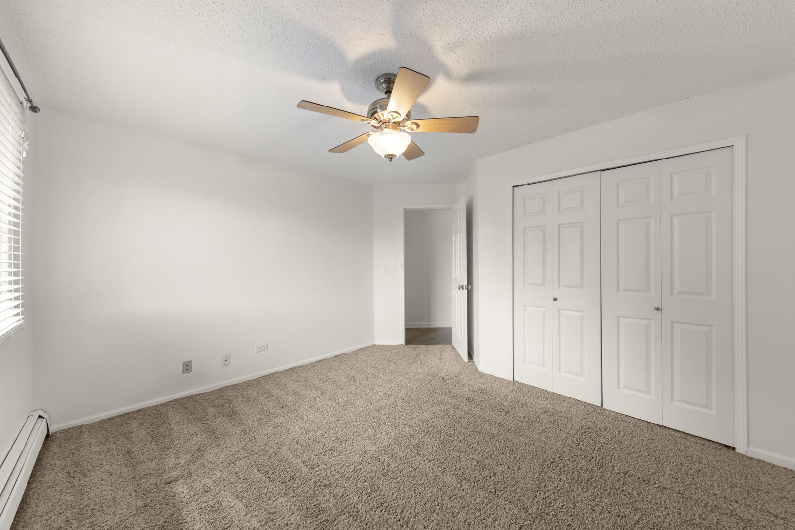 2713 Northcreek Drive #2206, Woodridge, IL 60517