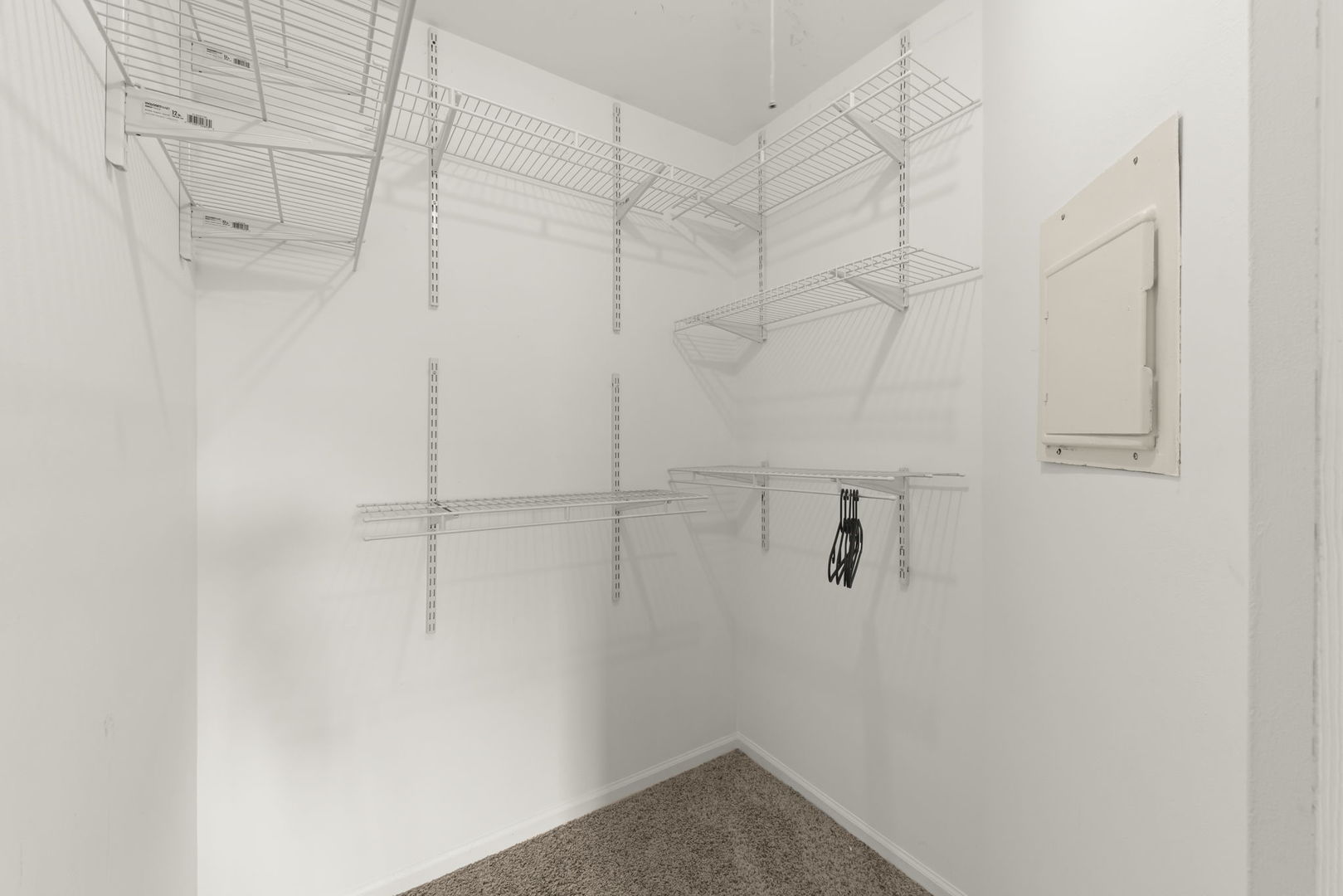 2713 Northcreek Drive #2206, Woodridge, IL 60517
