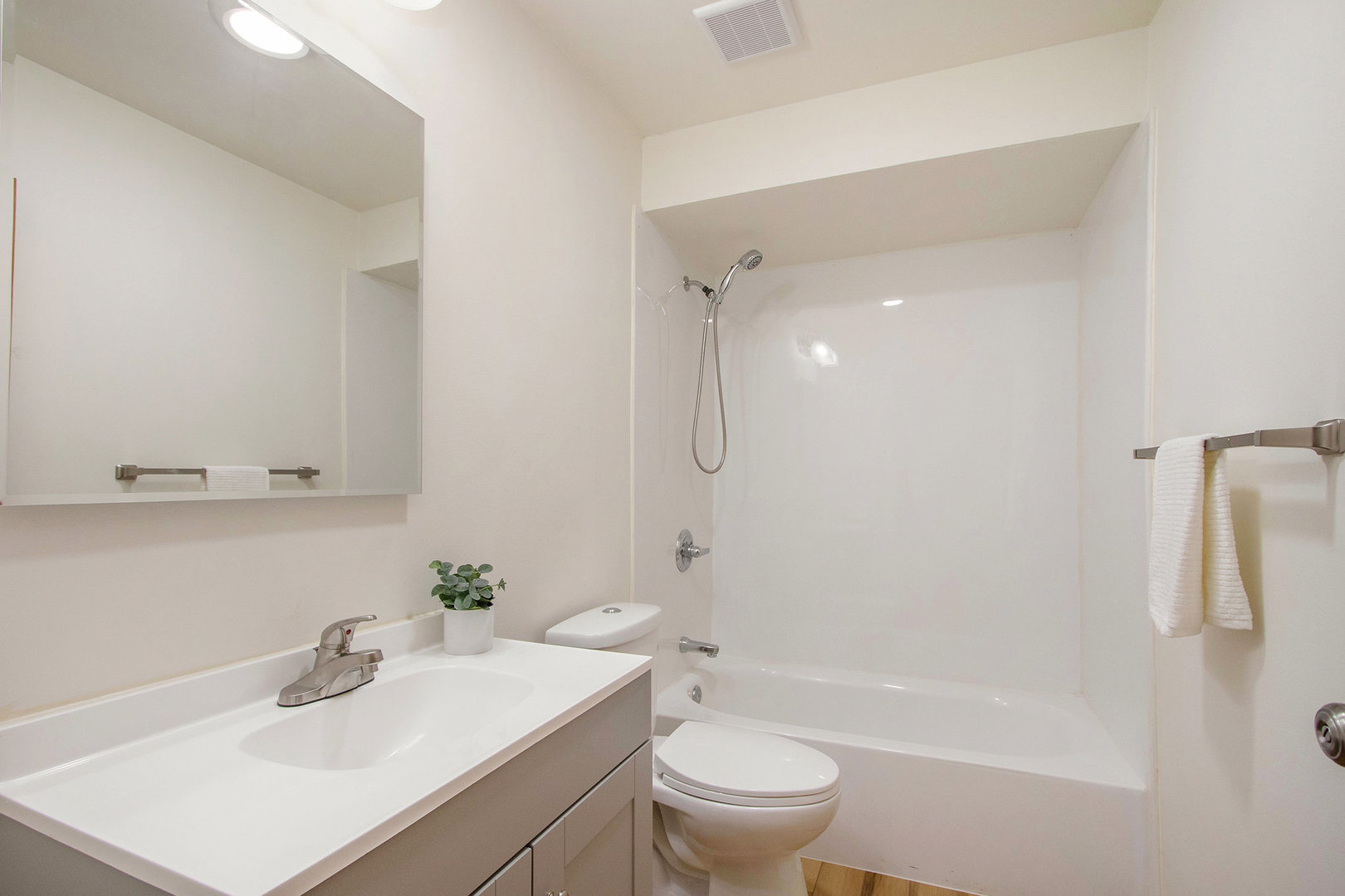 1261 Balmoral Avenue, Calumet City, IL 60409