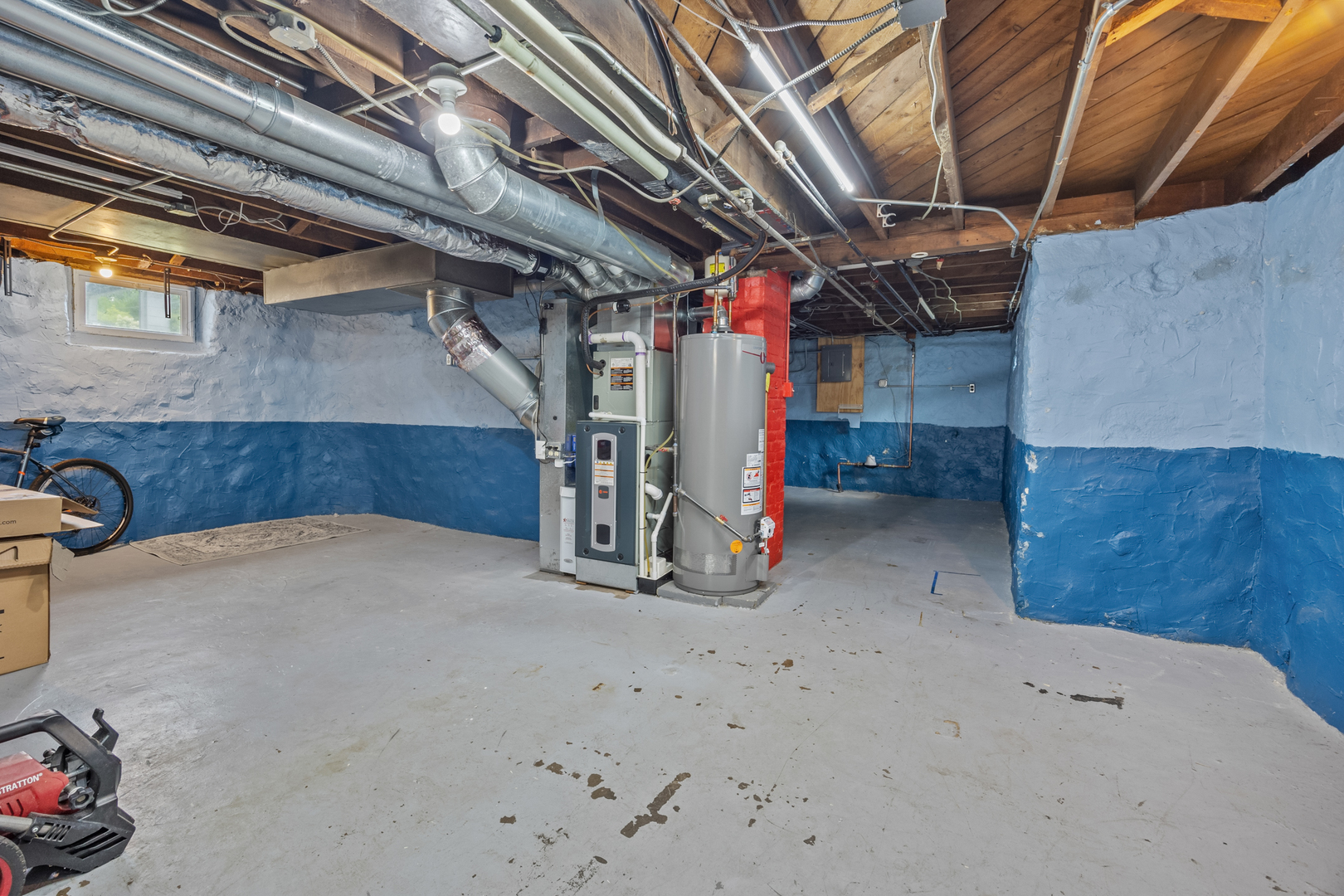 27 Center Street, Algonquin, IL 60102