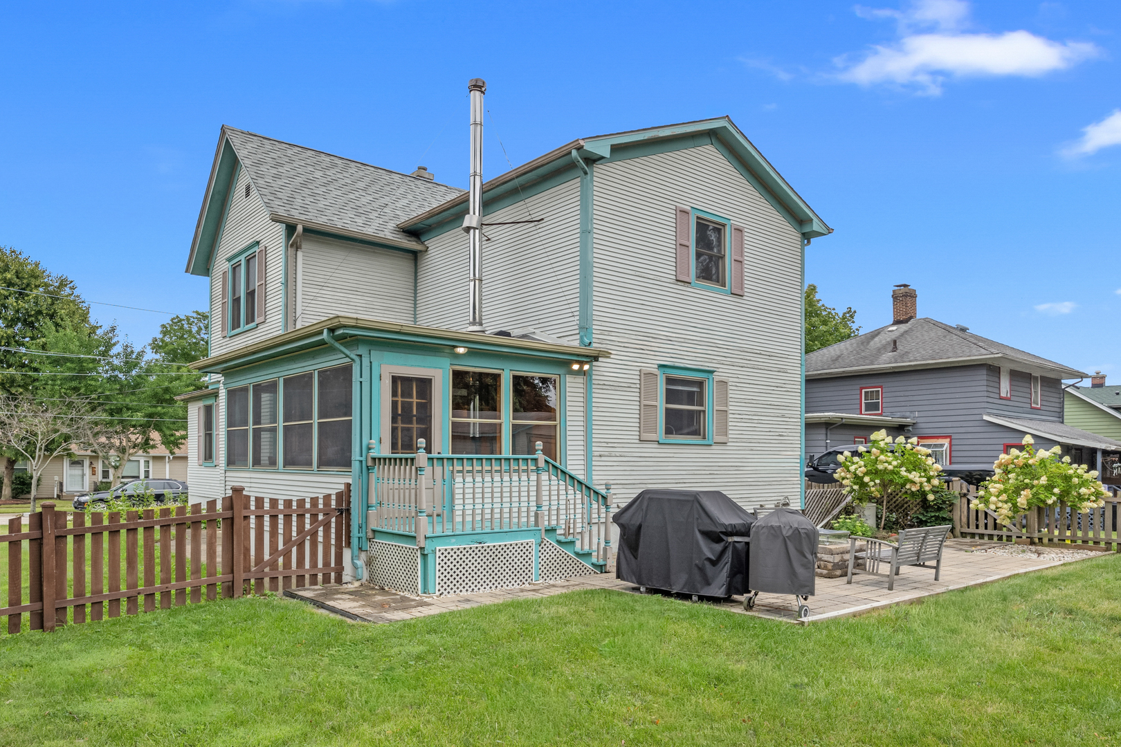 27 Center Street, Algonquin, IL 60102